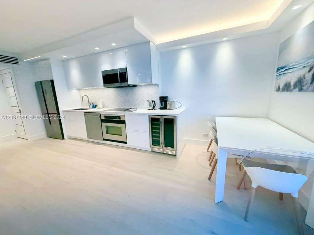 Roney Palace Unit #920 | Picture 7