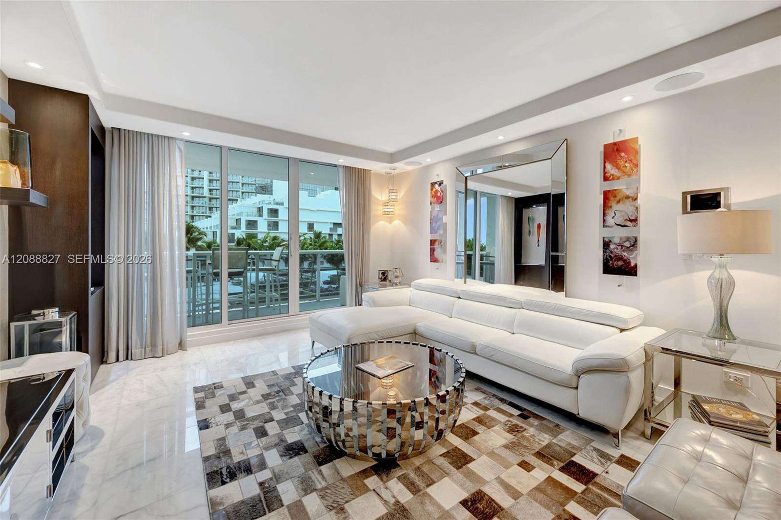 Roney Palace Unit #307 | Picture 3