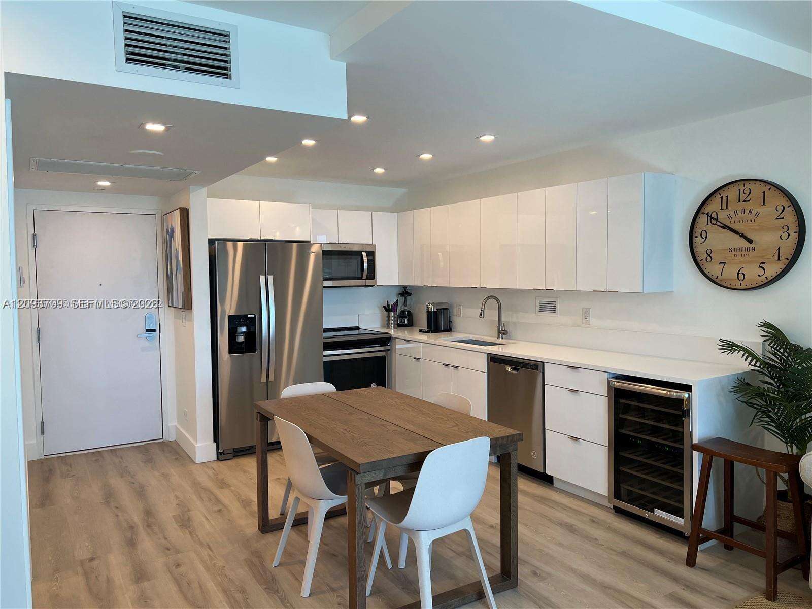 Roney Palace Unit #342 | Picture 11