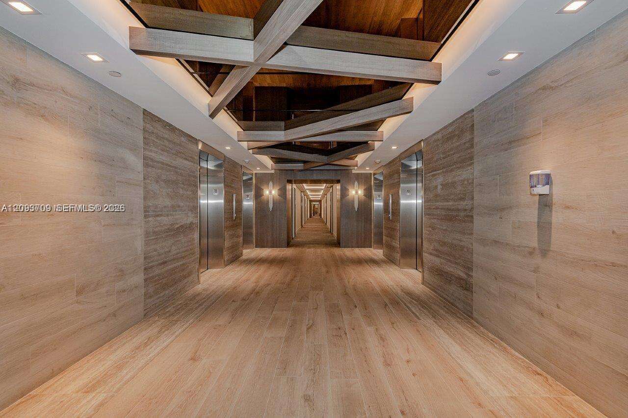 Roney Palace Unit #342 | Picture 14