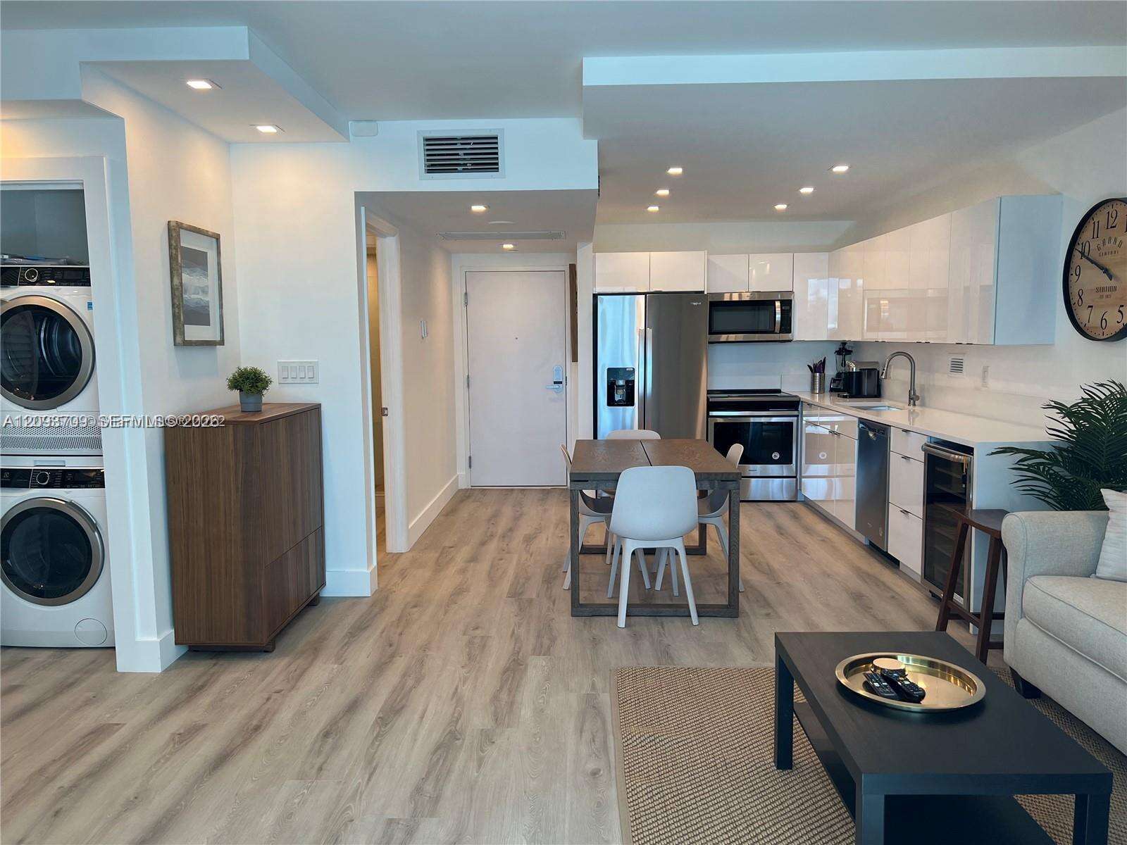 Roney Palace Unit #342 | Picture 10