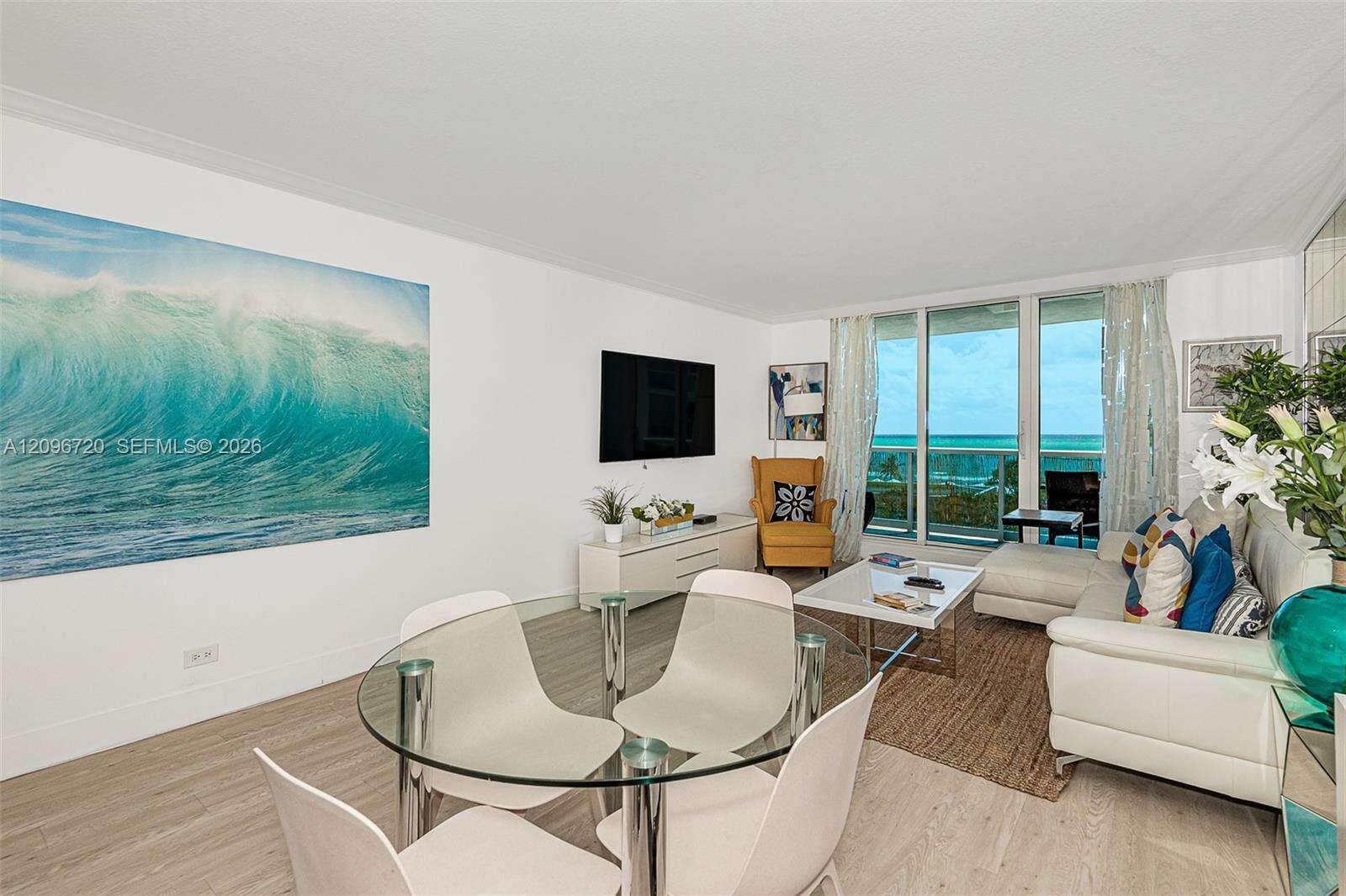 Roney Palace Unit #625 | Picture 2