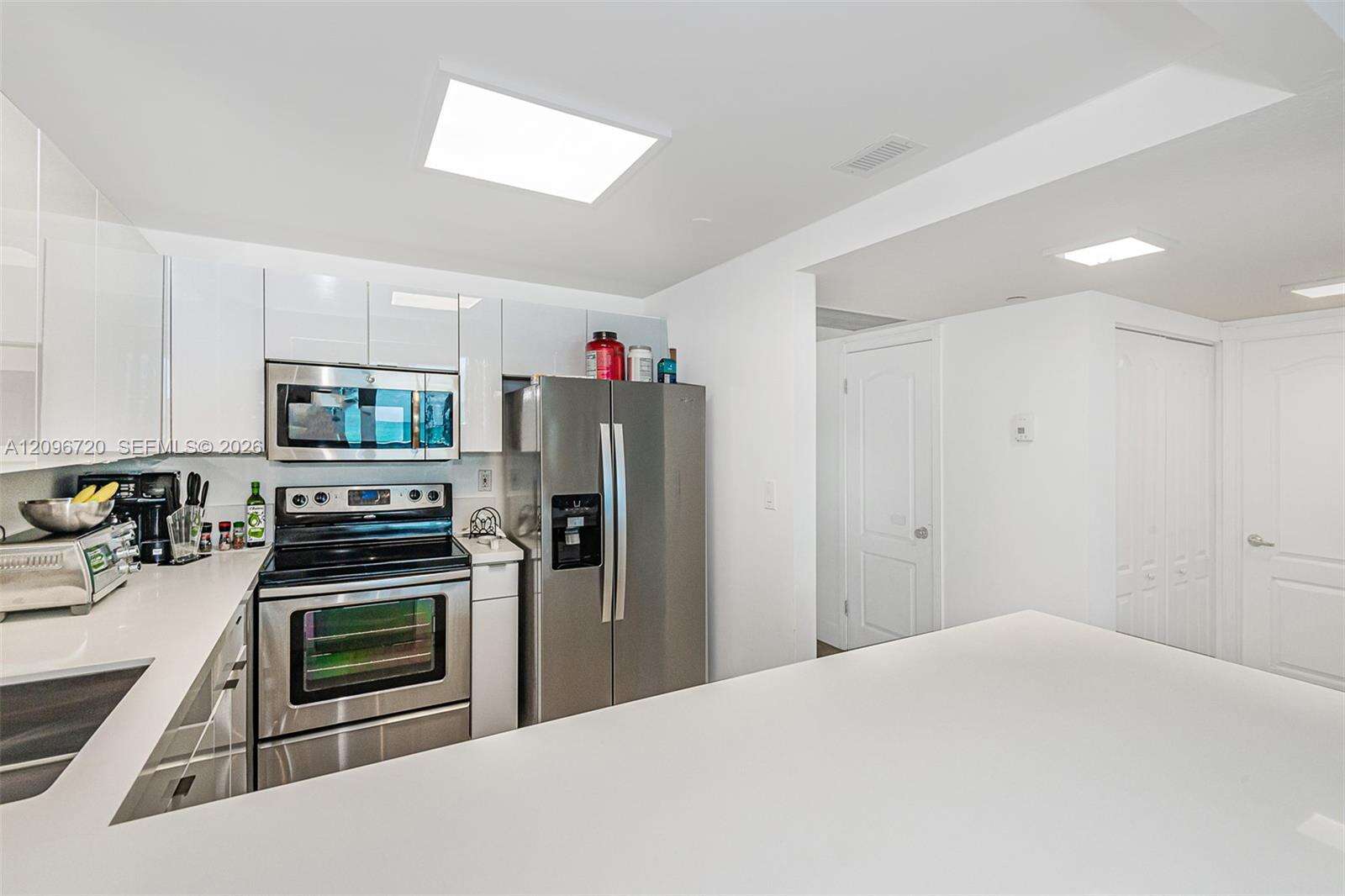 Roney Palace Unit #625 | Picture 12