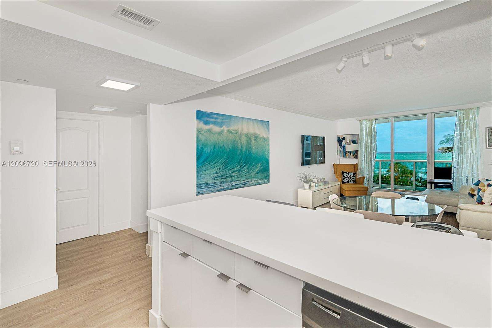 Roney Palace Unit #625 | Picture 15