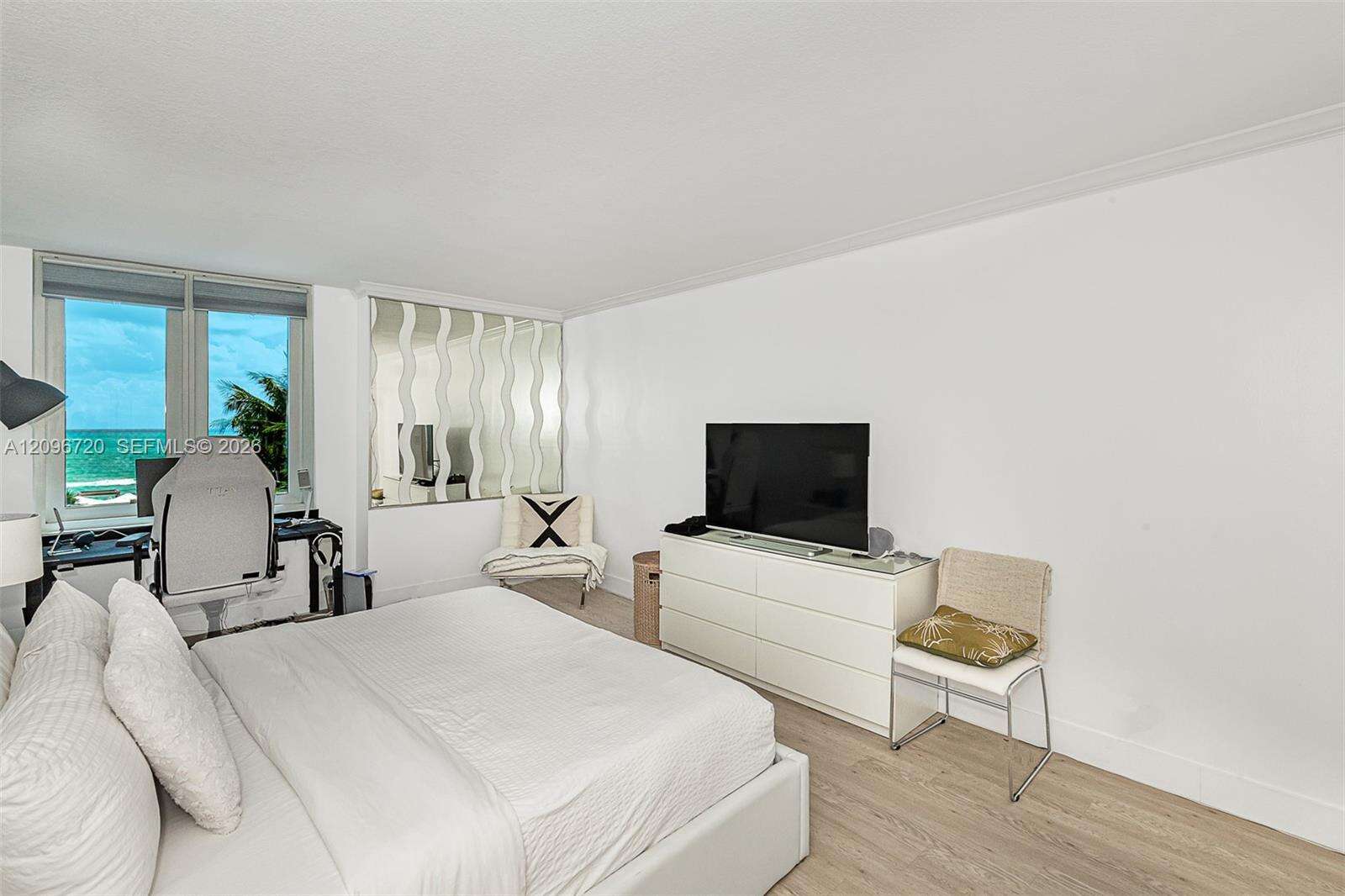 Roney Palace Unit #625 | Picture 16