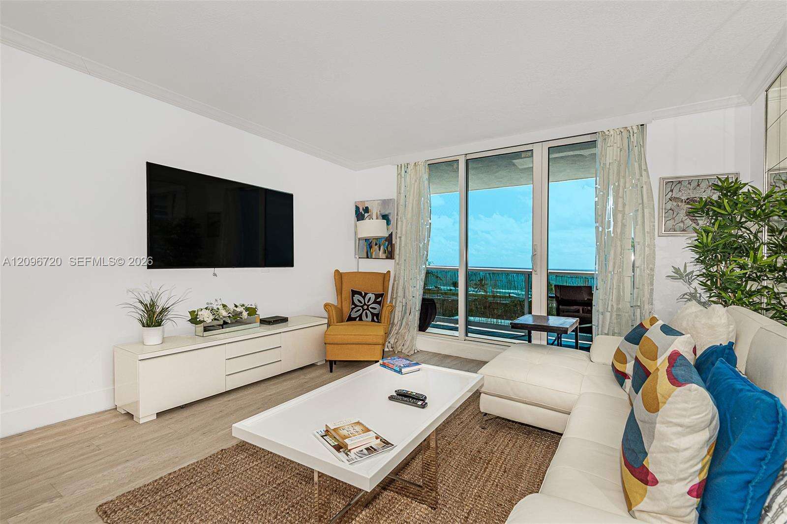 Roney Palace Unit #625 | Picture 3