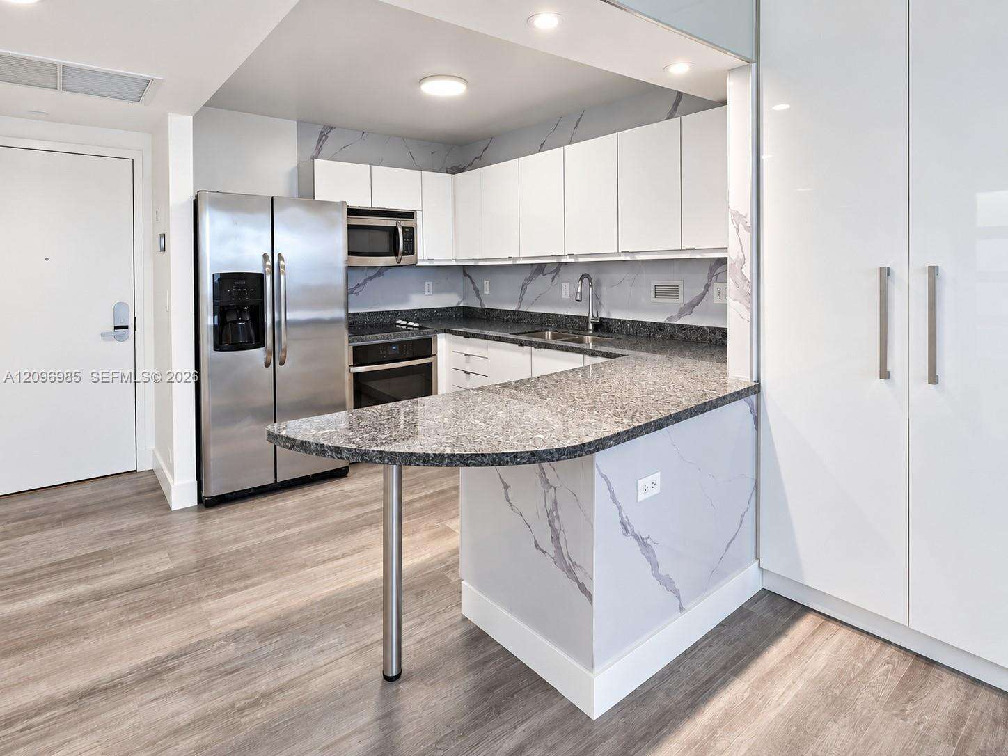 Roney Palace Unit #742 | Picture 19