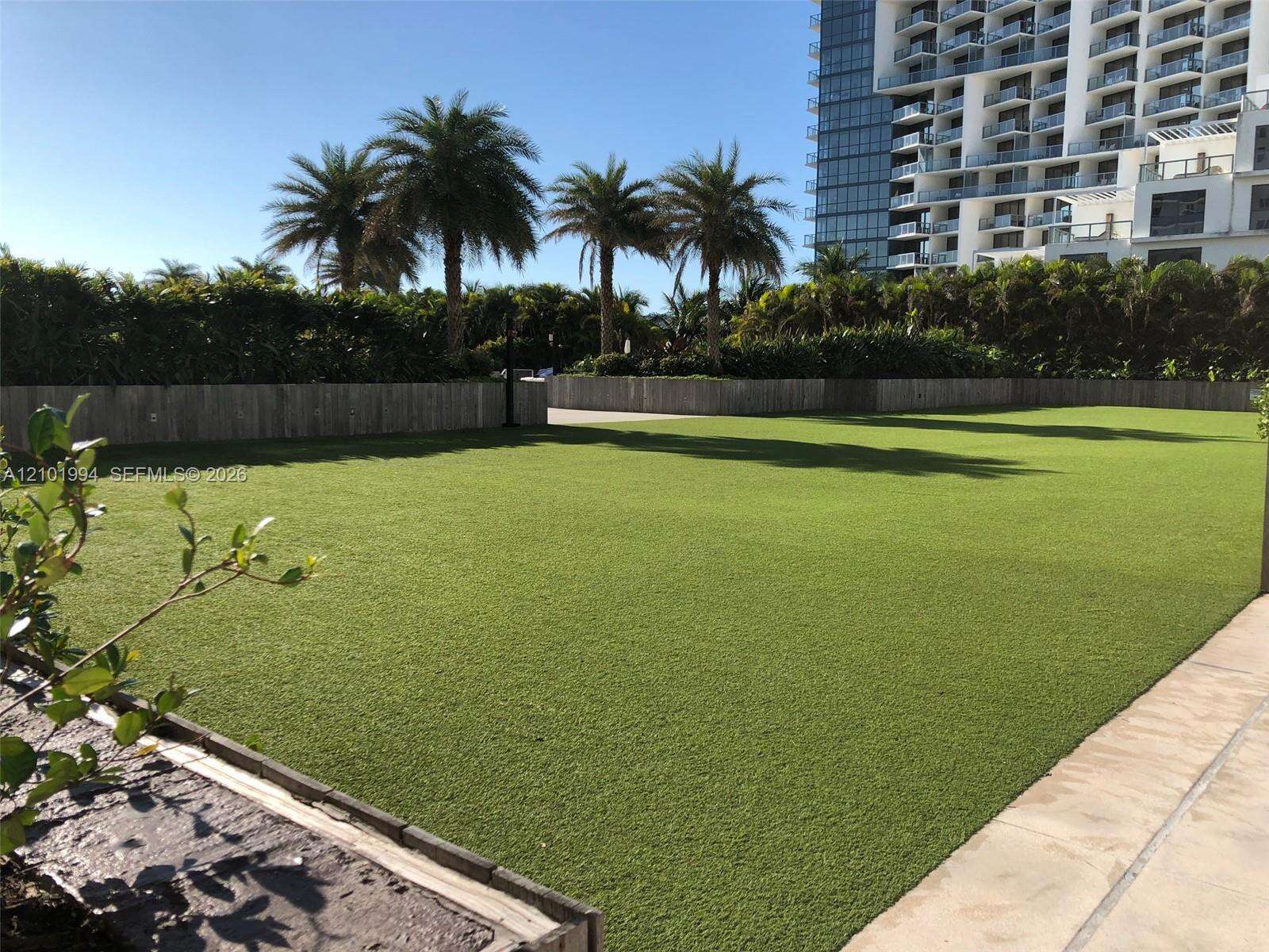 Roney Palace Unit #737 | Picture 17