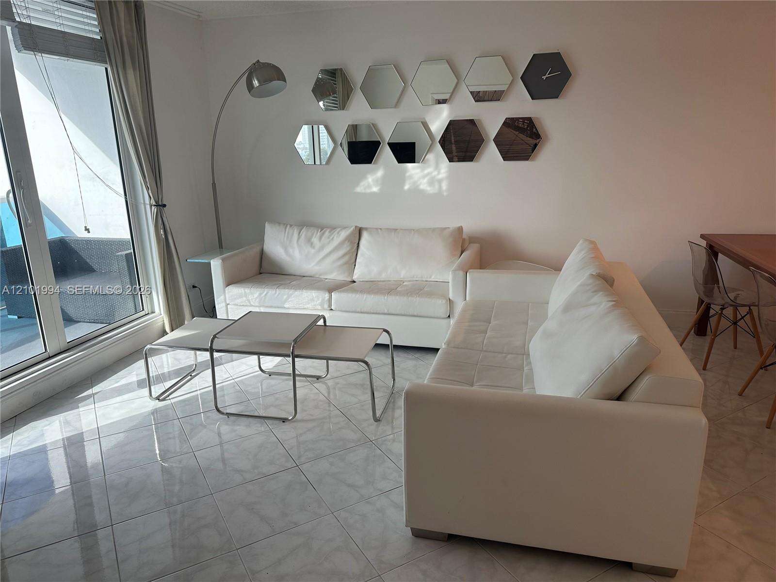 Roney Palace Unit #737 | Picture 9