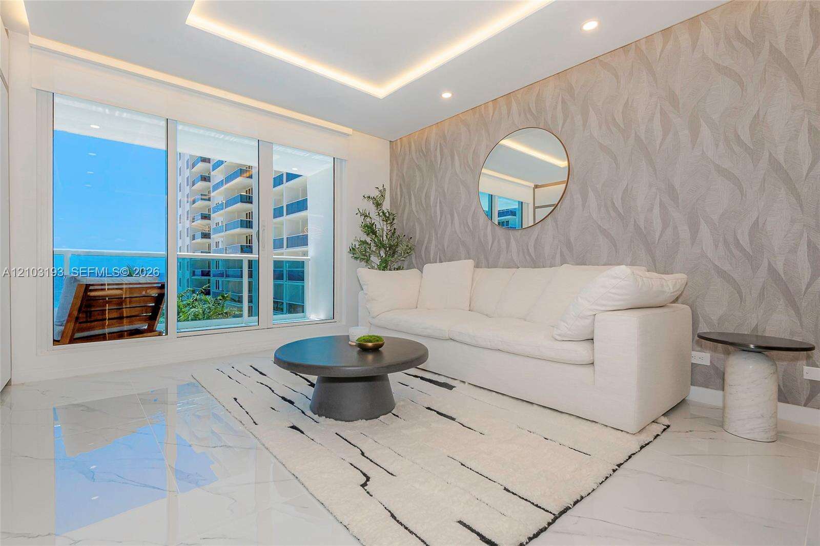 Roney Palace Unit #825 | Picture 6