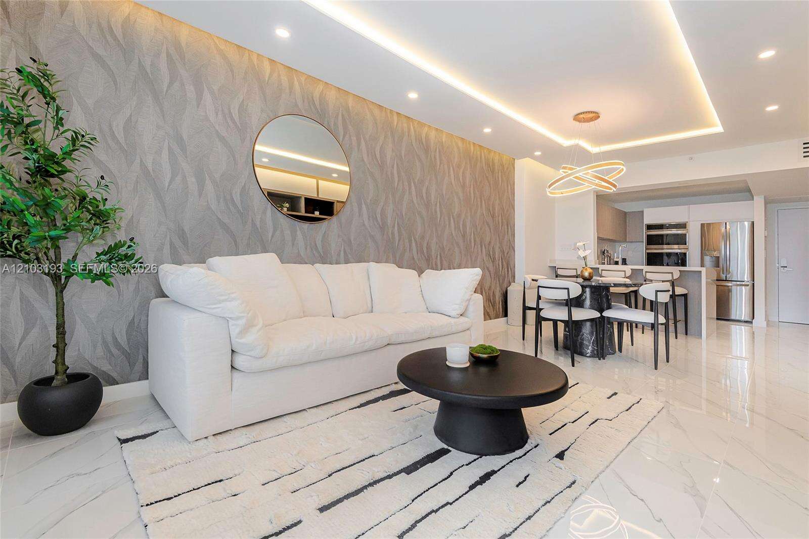 Roney Palace Unit #825 | Picture 7