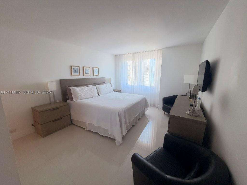 Roney Palace Unit #1139 | Picture 6