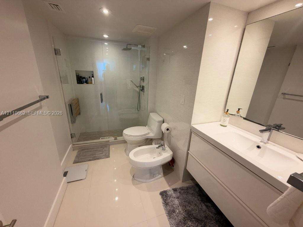 Roney Palace Unit #1139 | Picture 7