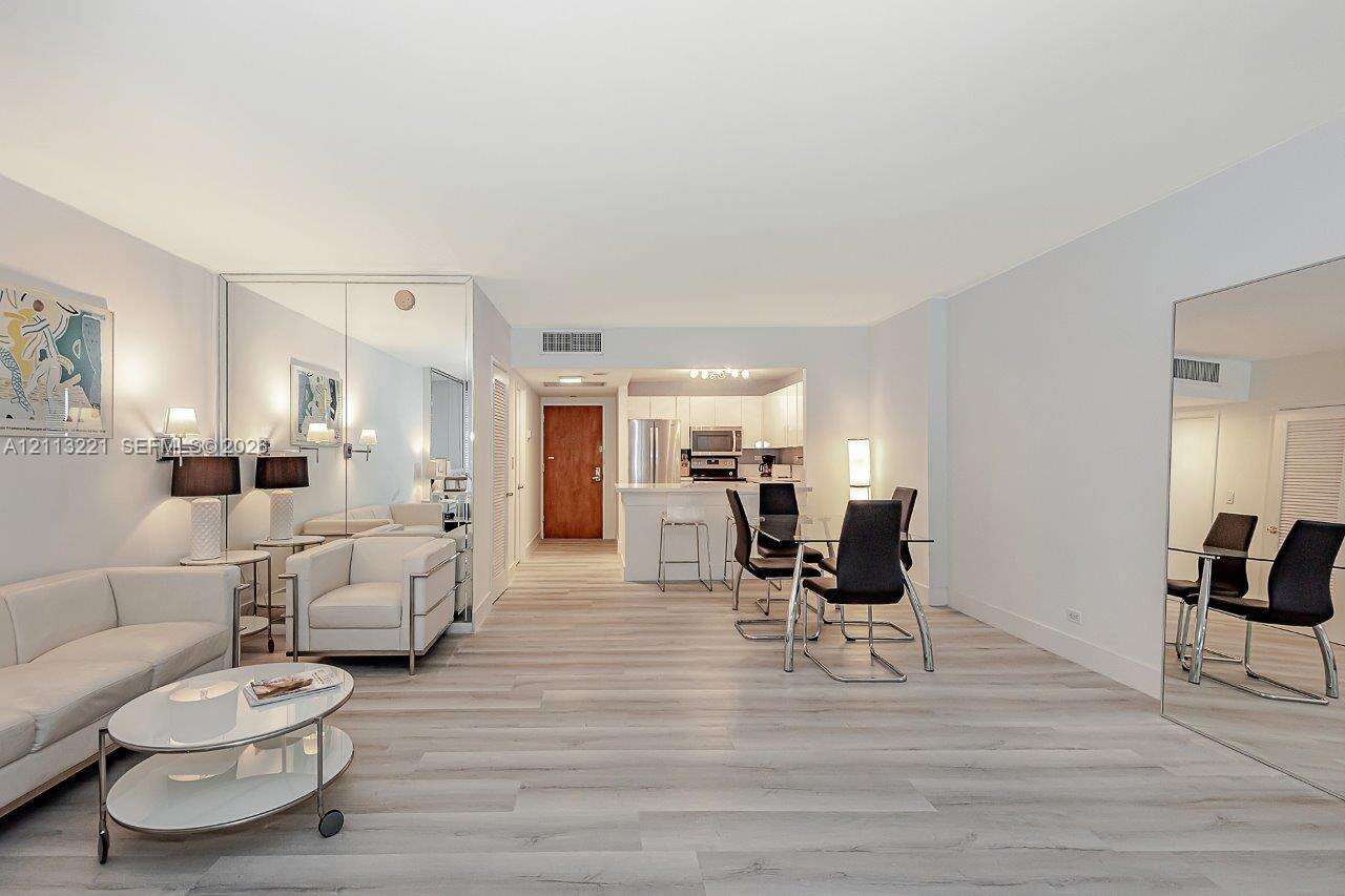 Roney Palace Unit #514 | Picture 13