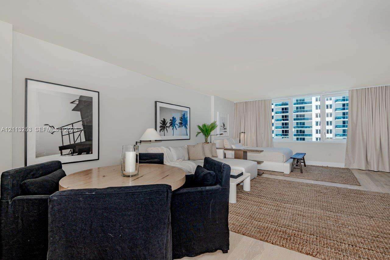 Roney Palace Unit #914 | Picture 13