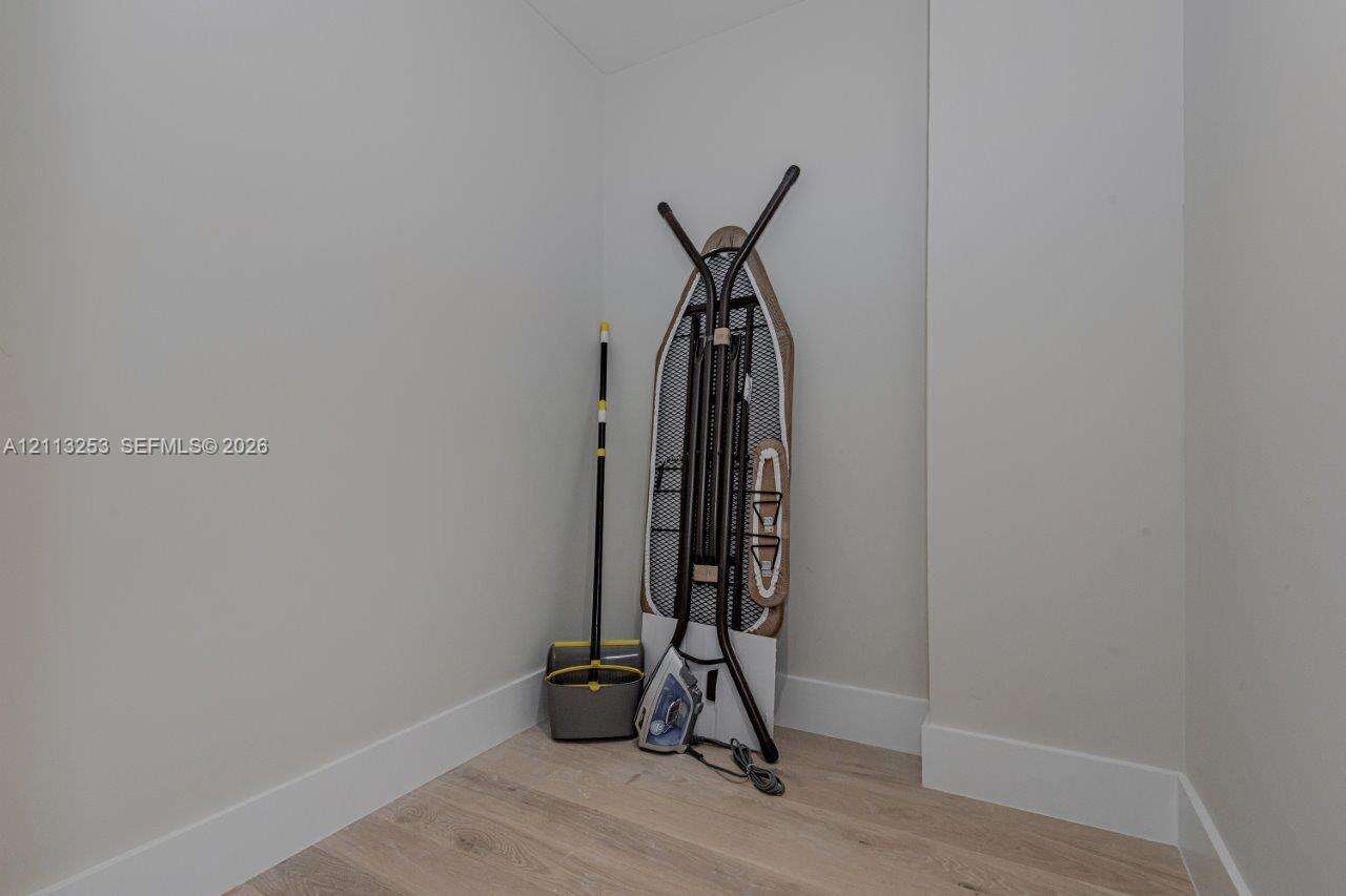 Roney Palace Unit #914 | Picture 5