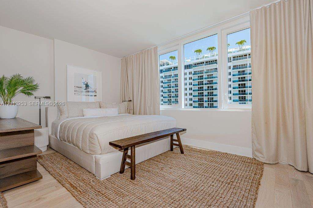 Roney Palace Unit #914 | Picture 8